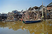 Tonle Sap - Kampong Phluk floating village - stilted houses